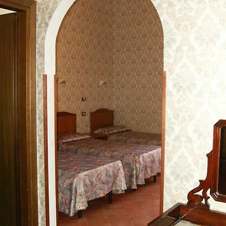 Casa S. Giuseppe Di Cluny Acomodação com café da manhã Roma Exterior foto