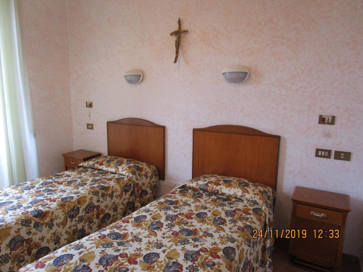 Casa S. Giuseppe Di Cluny Couette-café *